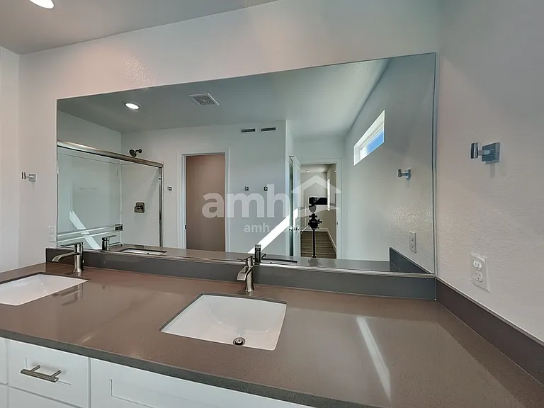 10377 Bishops Cap St — Photo 8