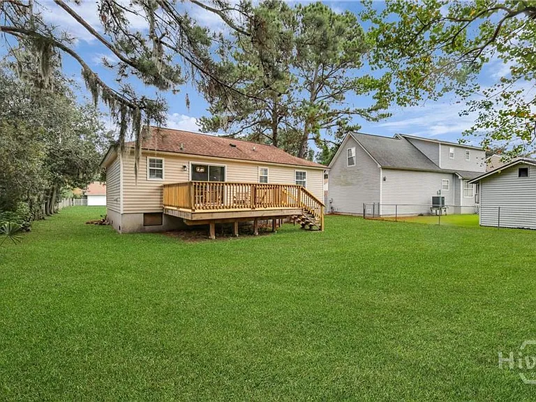 105 Crossover Ln — Photo 27