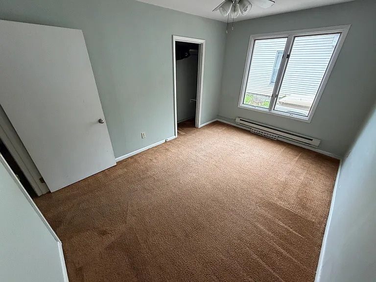 303 Melbourne St — Photo 14