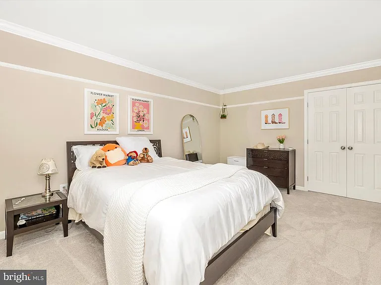 2422 Cobblestone Way — Photo 38