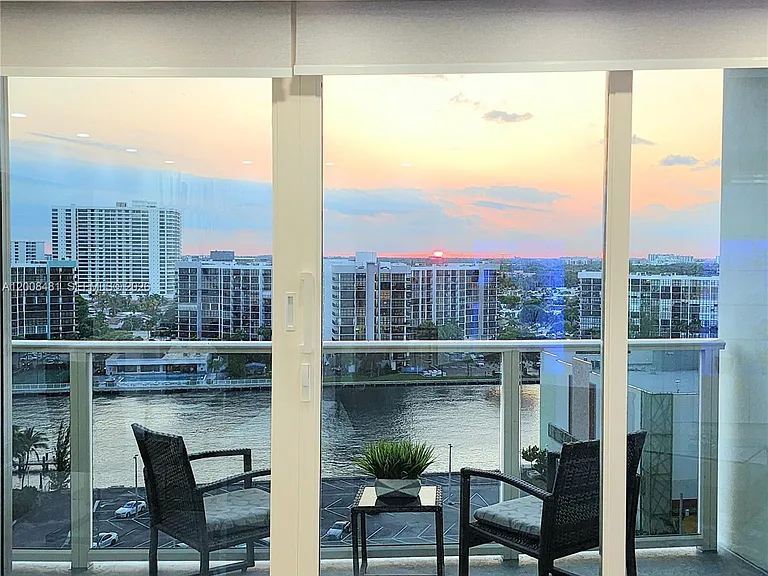 3505 S Ocean Dr #1203 — Photo 2