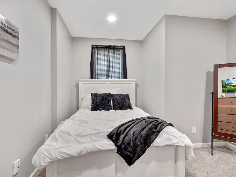3786 Broadway St #4 — Photo 12
