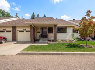 241 Oeming Rd NW, Edmonton, AB T6R1M3