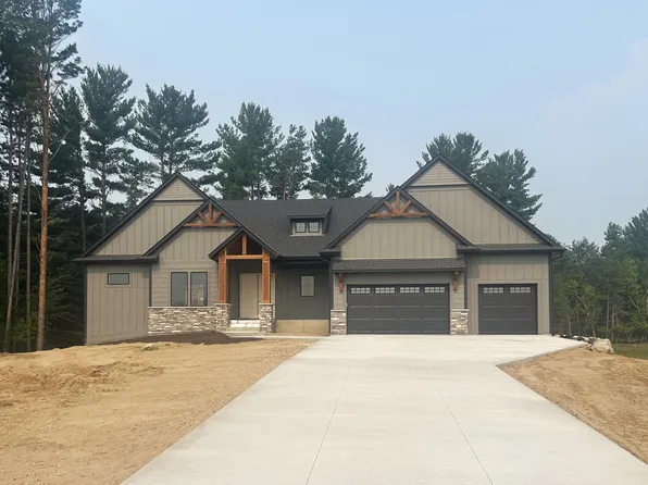 17974 Staples St NE, Ham Lake, MN 55304