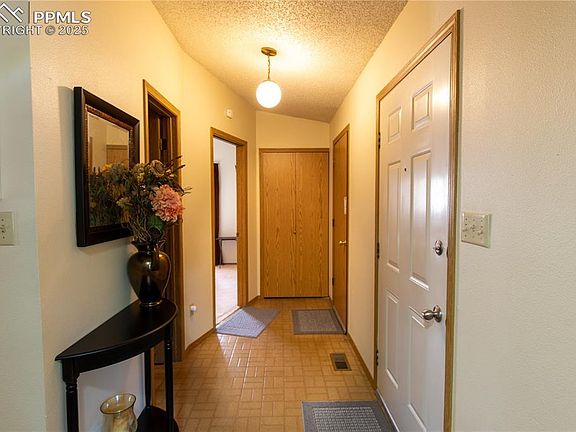 3rd image of 5720 Hermit Pass Dr