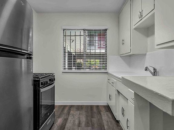 5th image of 4926 August St APT 3