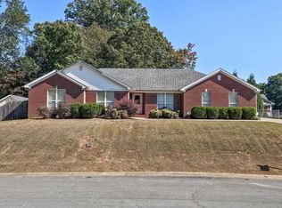 119 Shelley Ln, Florence, AL 35633