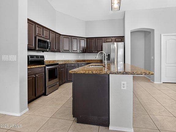 5th image of 2131 W MULBERRY Drive