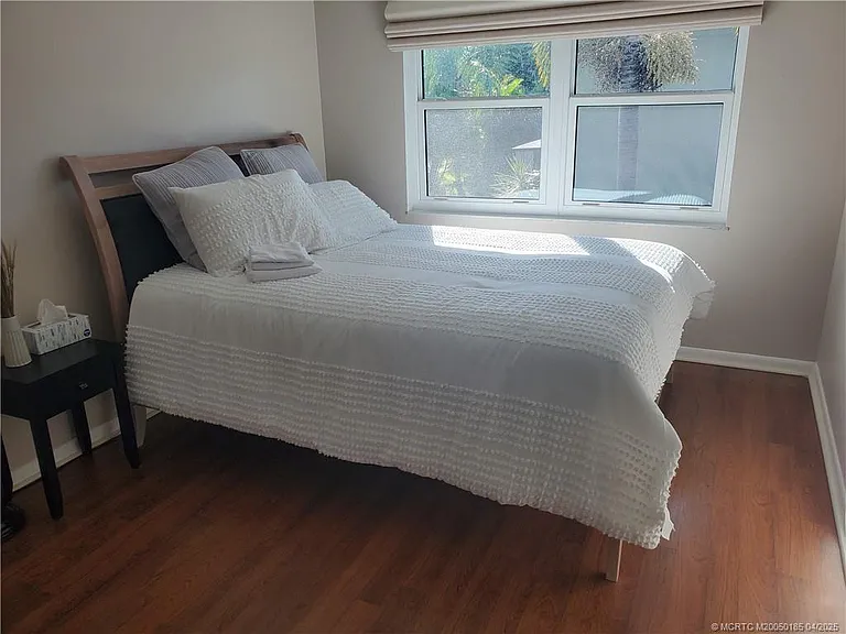 1411 NE 14th Ct #13 — Photo 9