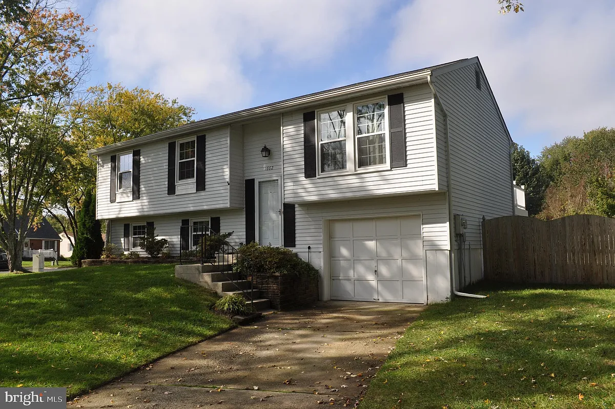 Building Photo - 1662 Canonade Ct