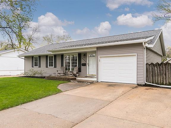 3rd image of 4402 Twin Pine Dr NE