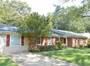 20 Clearfield Rd, Greenville, SC 29607