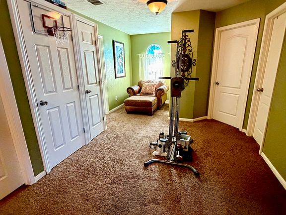 3rd image of 20502 Glademill Ct