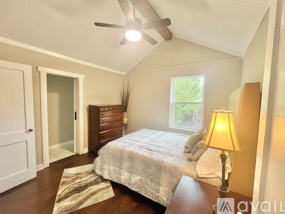 5th image of 1518 Columbia Cir
