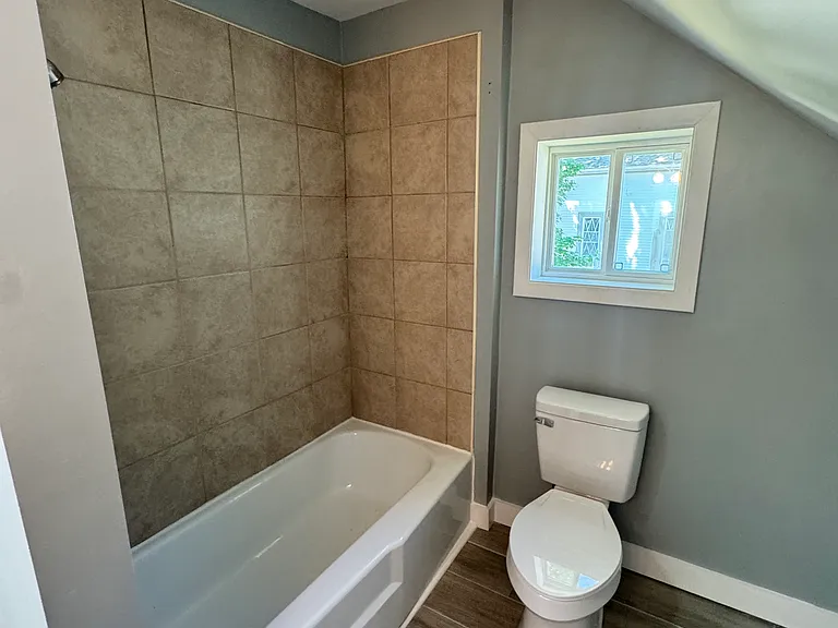 1461 Pleasant St #3 — Photo 3
