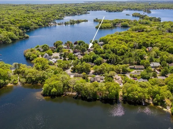82 Lakeside Dr, Centerville, MA 02632