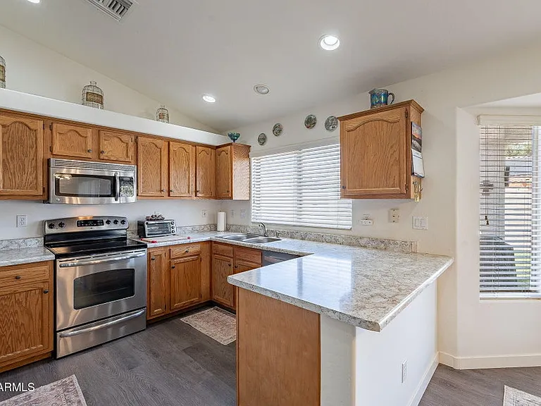960 W Inca Dr — Photo 8