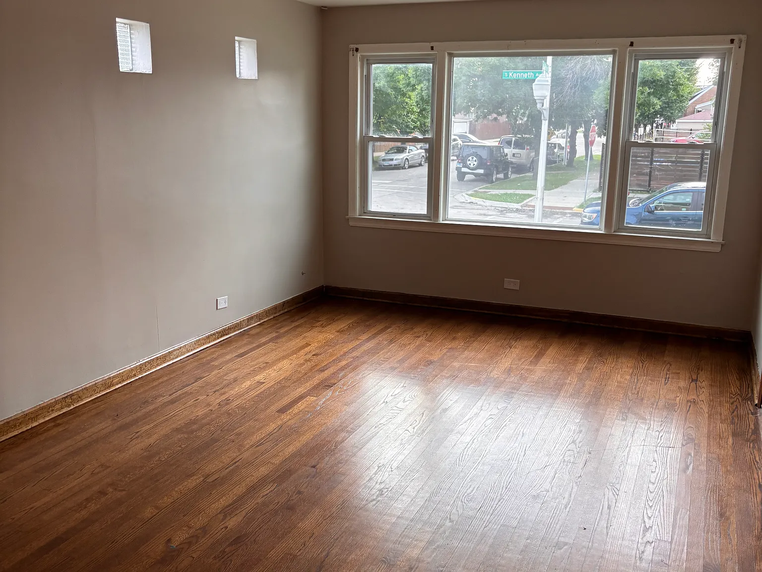 2 bed, $1,600 — Photo 4