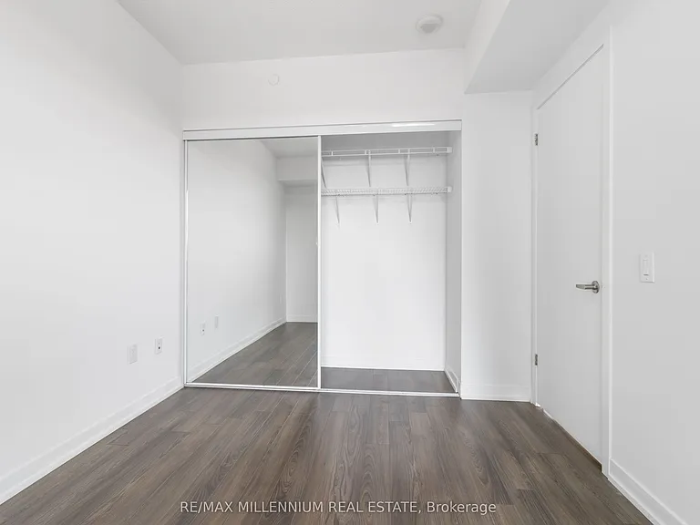 2560 Eglinton Ave W #609 — Photo 29