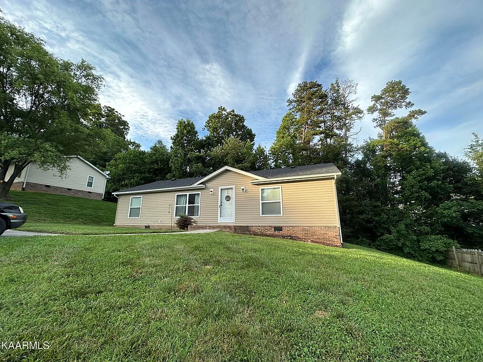 1st image of 2912 Meghans Ln