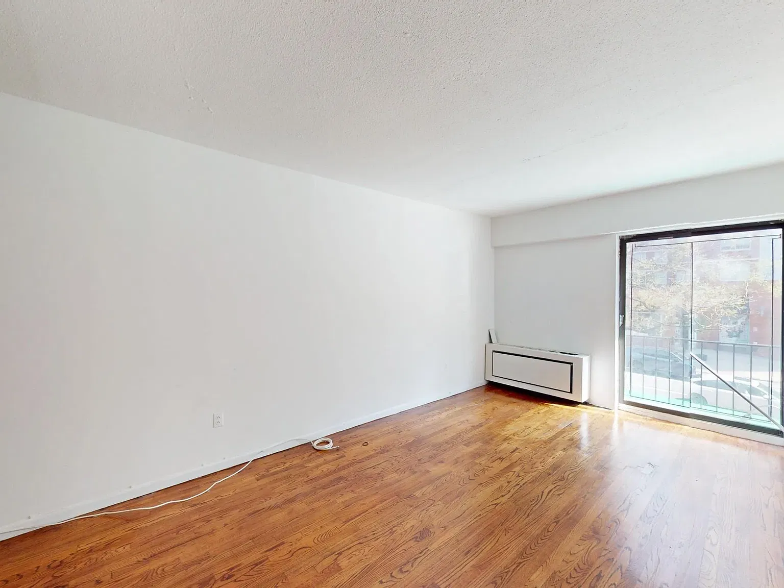 513 2nd Ave — Photo 1