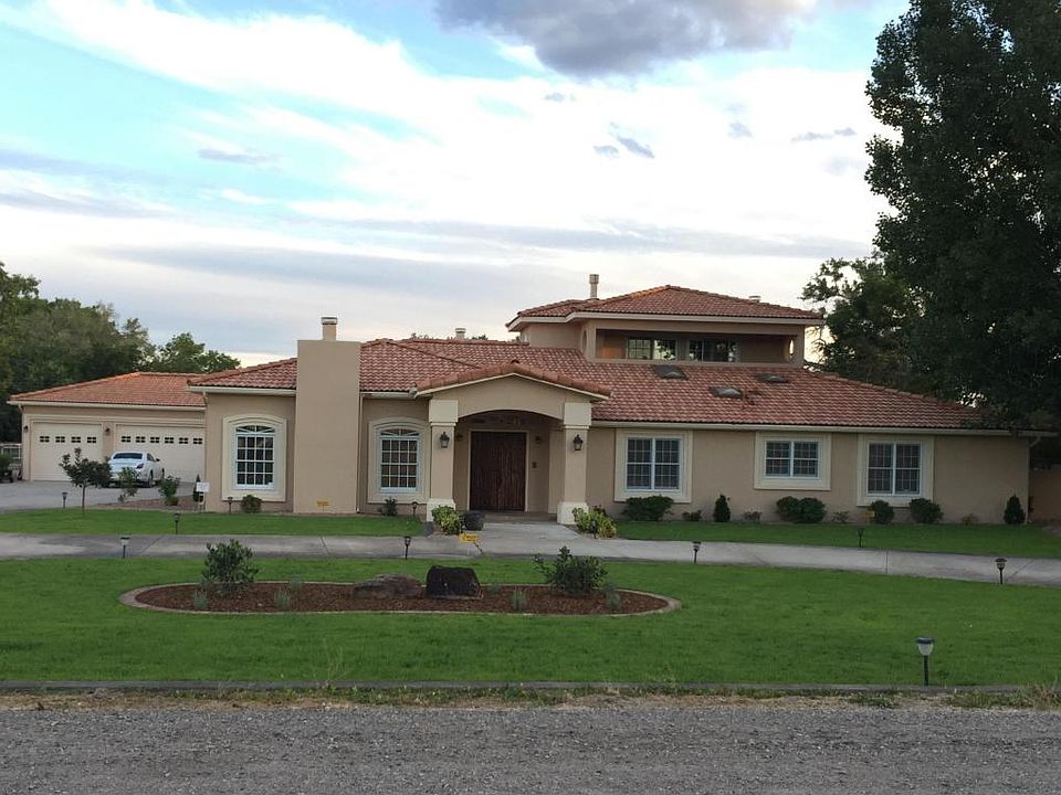 1st image of 600 Paseo Del Bosque NW