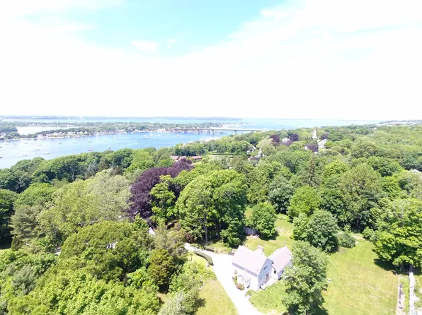 214 R Highland Rd, Tiverton, RI 02878