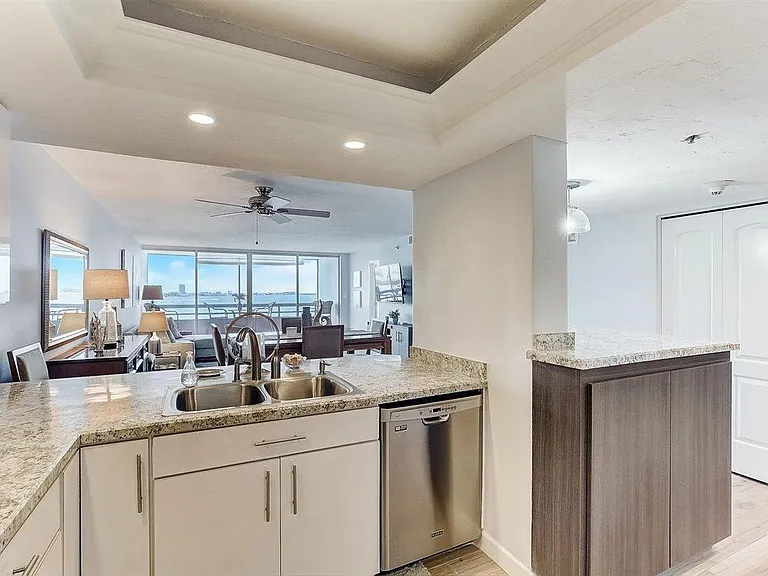 888 Boulevard Of The Arts 602 #602 — Photo 14