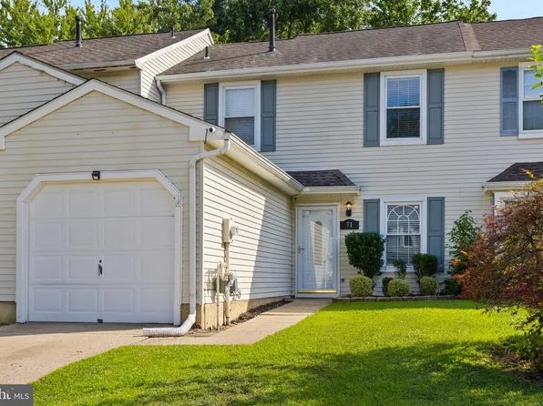 71 N Hill Dr, Westampton, NJ 08060