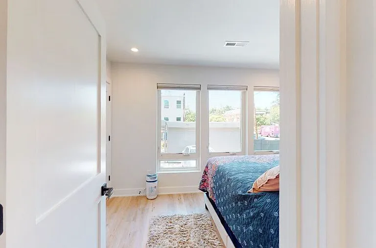 3934 10th St NE #4 — Photo 38
