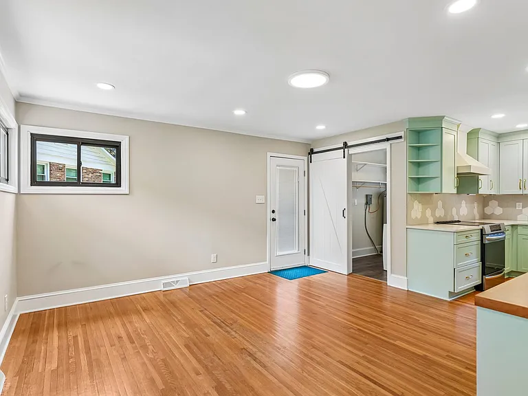 1031 Cutler Pl — Photo 12