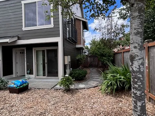 9001 46th Ave S #A, Seattle, WA 98118