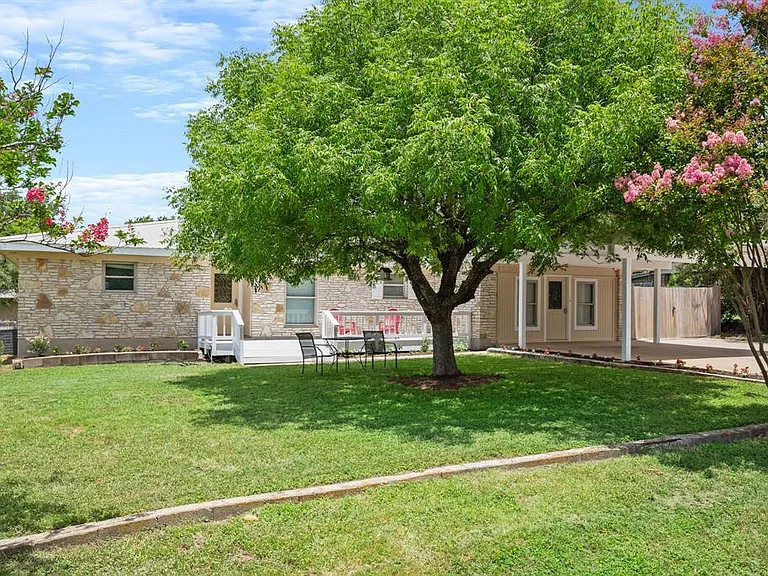15302 Spring Hill Ln #A — Photo 1
