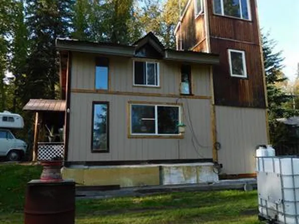 746 Nine Mile Hill Rd, Fairbanks, AK 99712