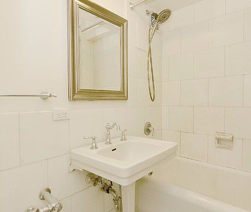 5th image of 304 E 41st St #A1404