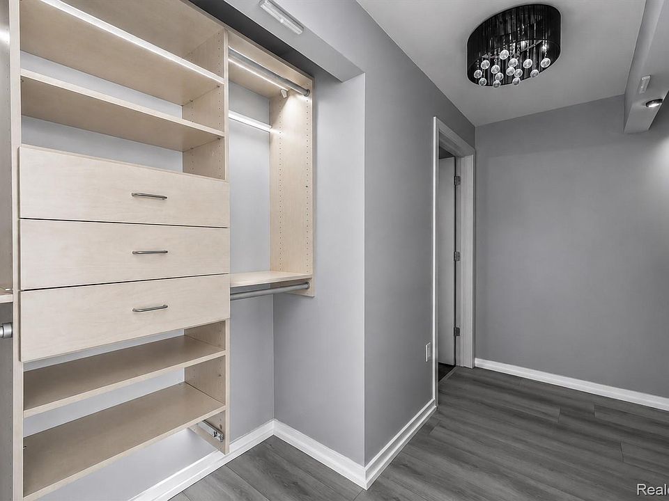 432 S Washington Ave Unit 703, photo 13