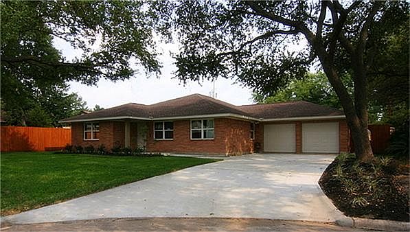 1st image of 1602 Willowby Dr