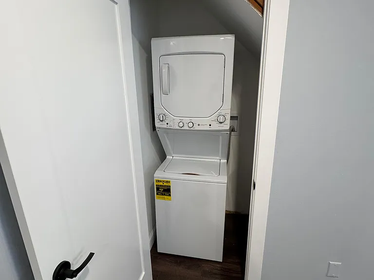 241-13 Quinnipiac Ave #13C — Photo 11