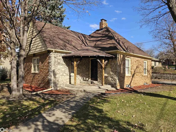 1704 N Carroll St, Carroll, IA 51401