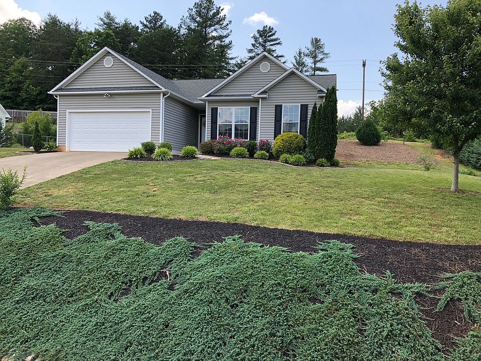 1st image of 200 S River Glen Dr