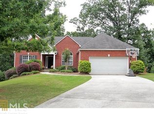 363 Plantation Ridge Ct, Loganville, GA 30052
