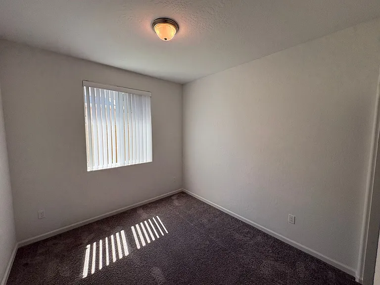 3036 N Parkside St — Photo 30