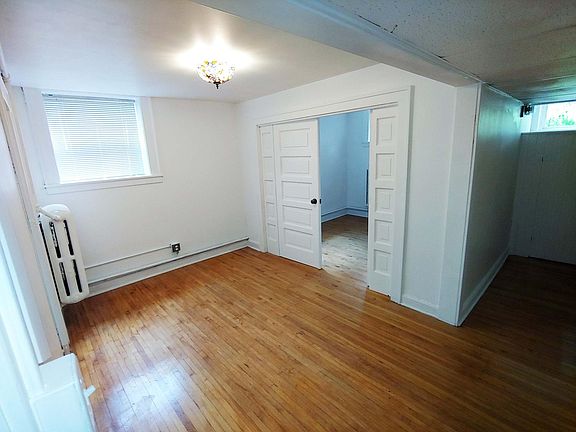 4th image of 1514 Portland Ave #5