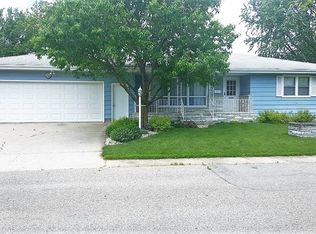208 5th Ave E, Leland, IA 50453