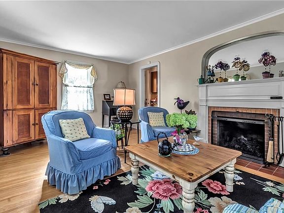 5th image of 103 Hiler Ave