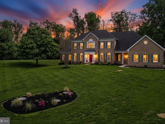 3rd image of 15154 Sapling Ridge Dr