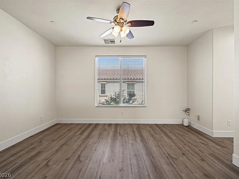4563 Townwall St — Photo 4