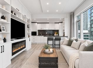 21 Widmer St #2002, Toronto, ON M5V0B8