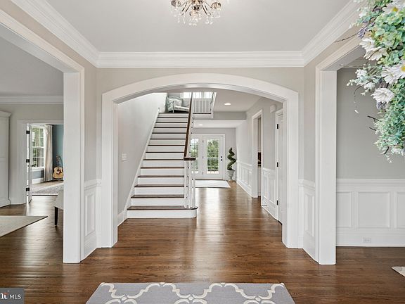 4th image of 104 Wyndham Hill Dr