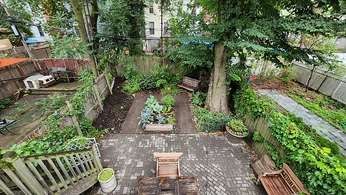 Rented by Corcoran | media 15